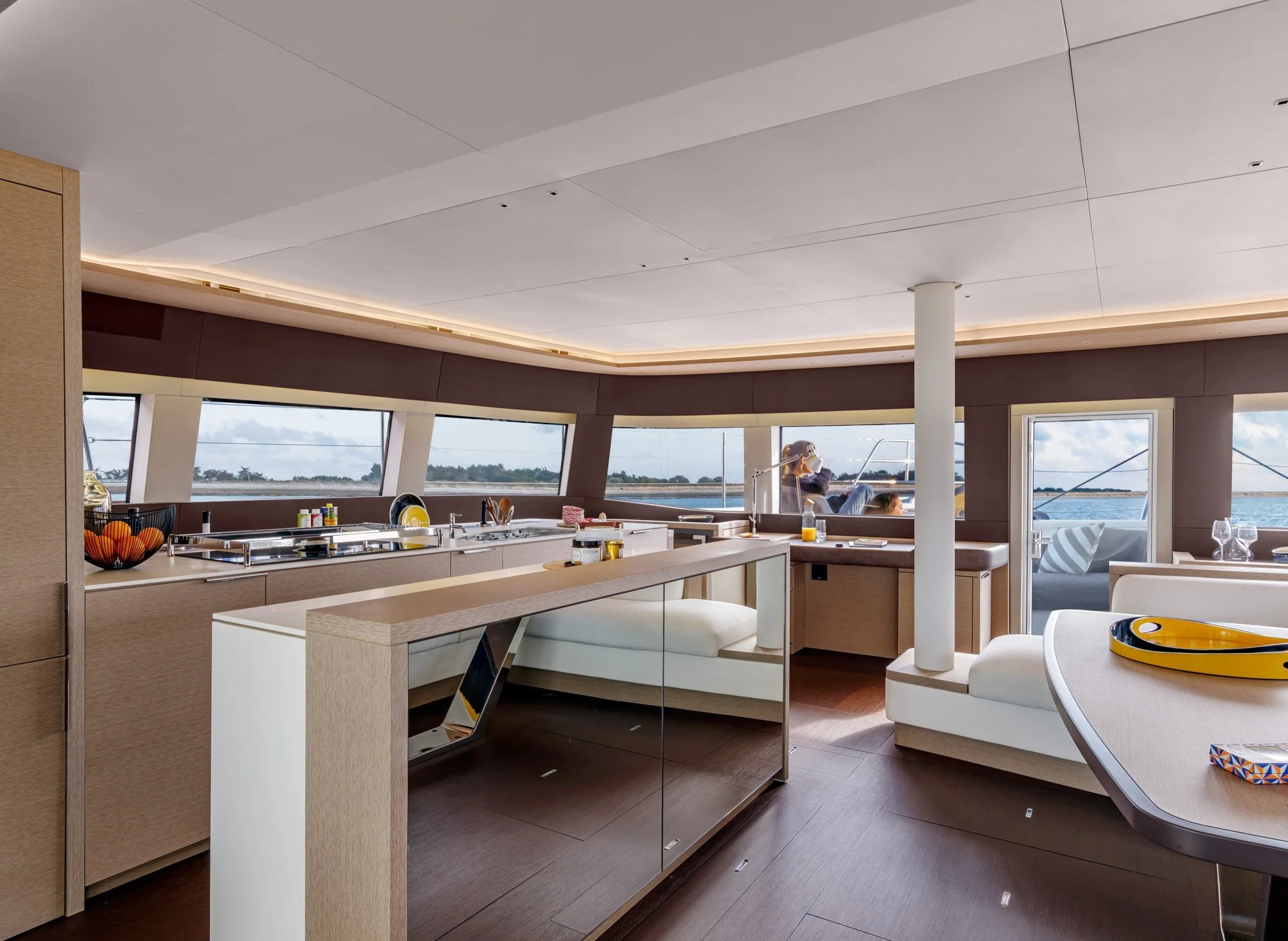 REVERIE | LAGOON SIXTY5 YACHT CHARTER